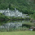 Bed and Breakfast Sharamore House 4*