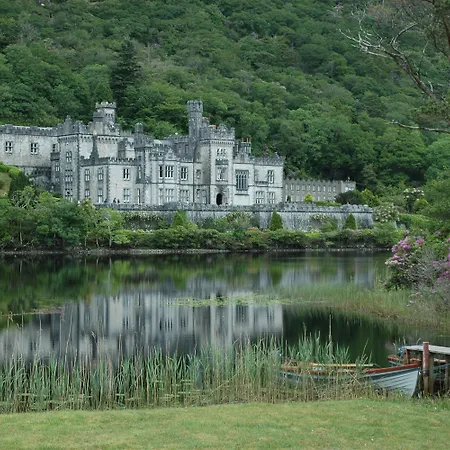 Bed & Breakfast Sharamore House 4*