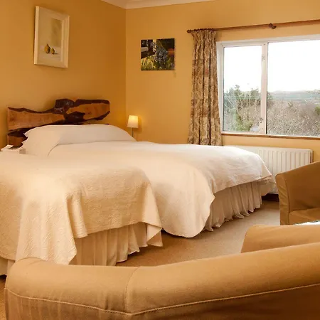 Nocleg ze śniadaniem Sharamore House 4*