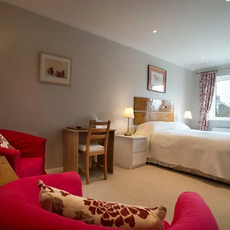 فندق مبيت وإفطار Sharamore House كليفدين