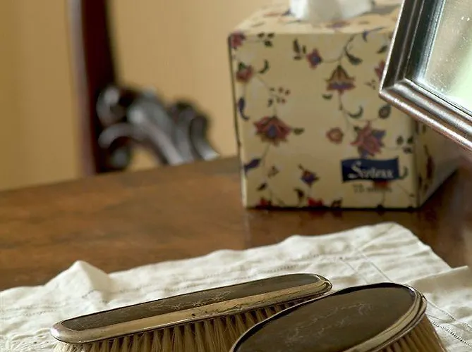 Bed & Breakfast Sharamore House 4*