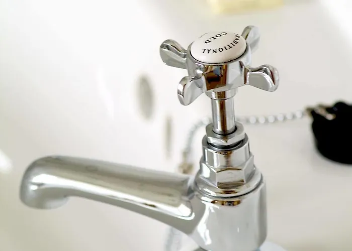 Sharamore House Bed & Breakfast